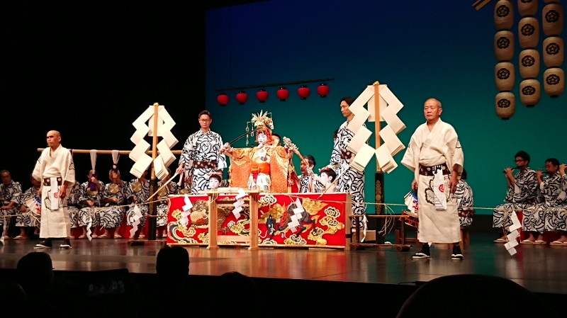 12月15日「祇園祭創始1150年記念事業」で、当館所蔵の映像「祇園祭山鉾巡行」が上映されました‼